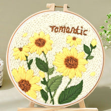 Carica l&#39;immagine nel visualizzatore di Gallery, Punch Needle Girasoli romantici